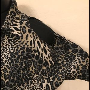 Animal print B_envied Cold Shoulder Sz L Shirt